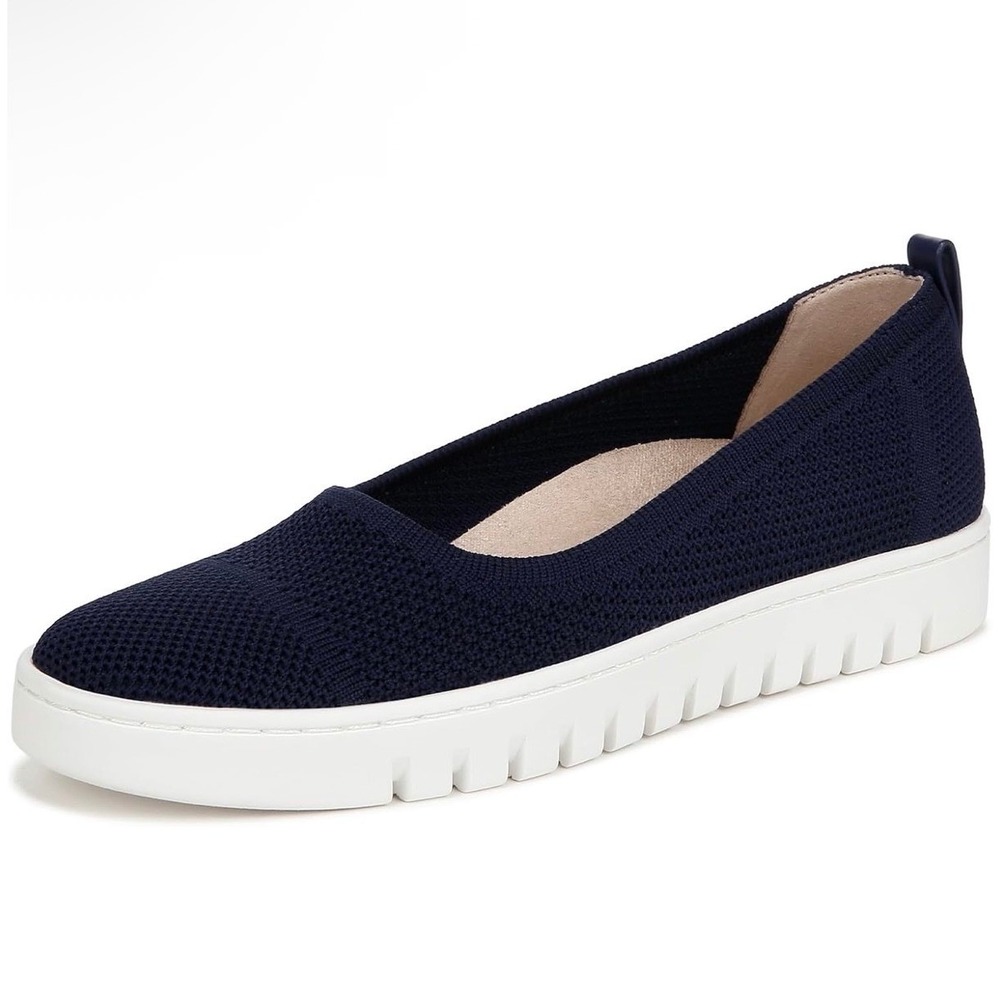 Vionic Womens 8 Medium Navy Blue Knit Slip On Sneakers Comfort Walking Flats New